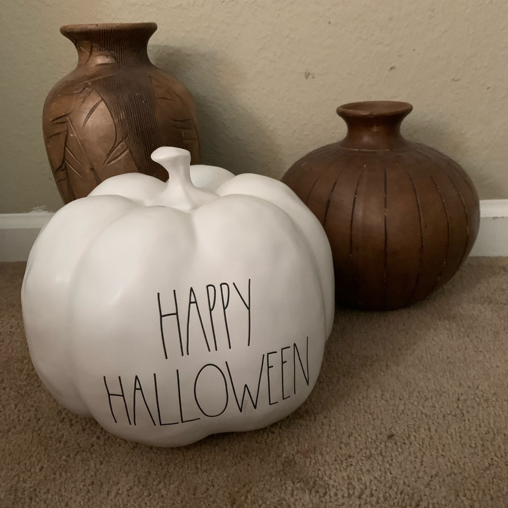 Rae dunn Happy Halloween pumpkin